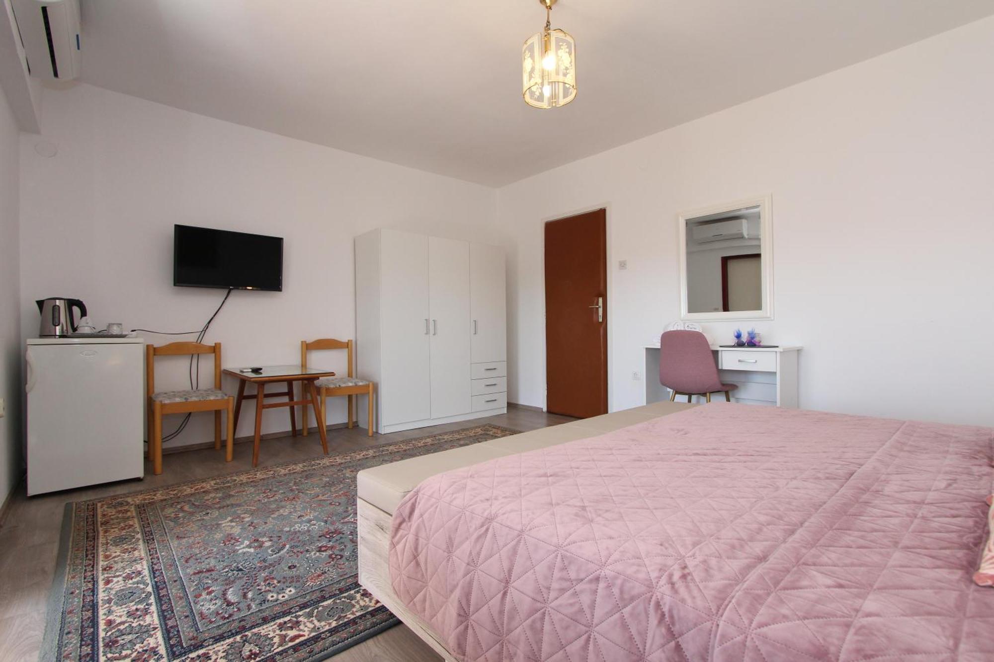Rooms And Apartments Dino Rovinj Exterior foto